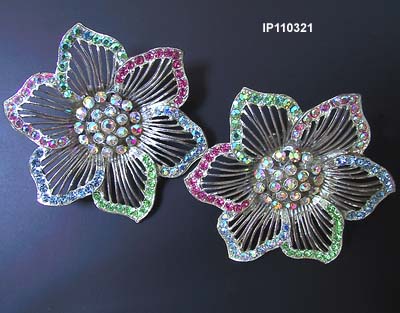 Vintage Thelma Deutsch Flower Earrings