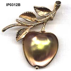 Sarah Coventry Apple Fruit Pin